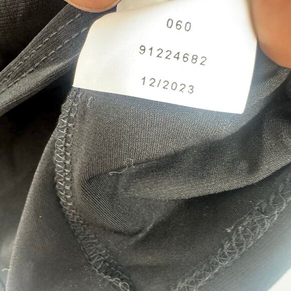 Vince Camuto V-Neck Short Sleeve Blouse Top Solid Rich Black Size XS NWT - Picture 10 of 12